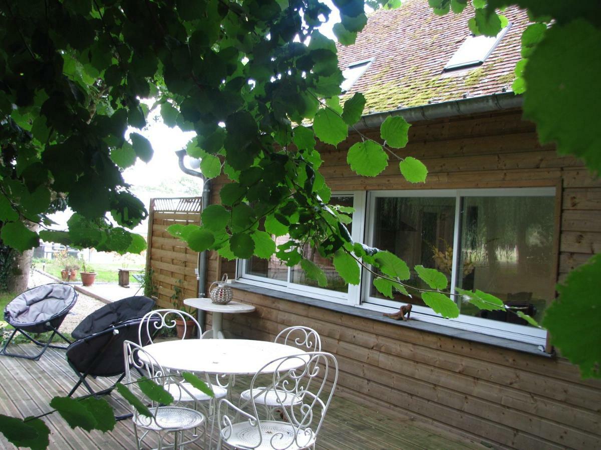 Tante Pim Apartment Neuilly-sur-Eure Exterior photo